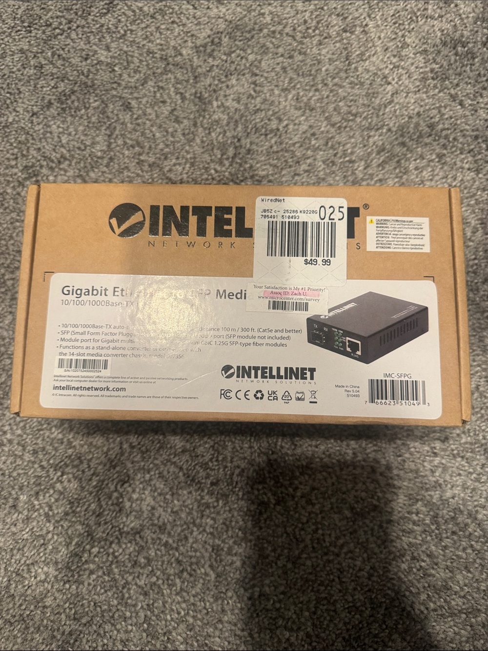 Intellinet Gigabit Ethernet Media Converter - Black